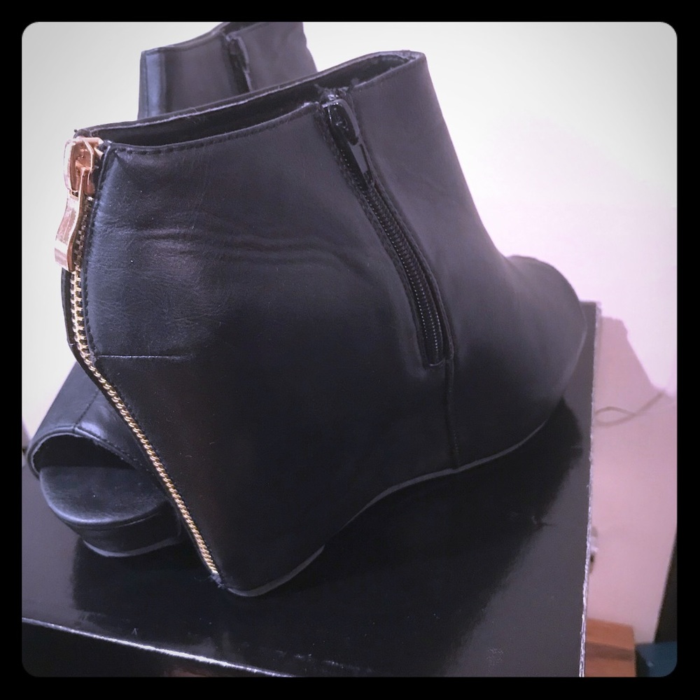 Torrid wedge booties